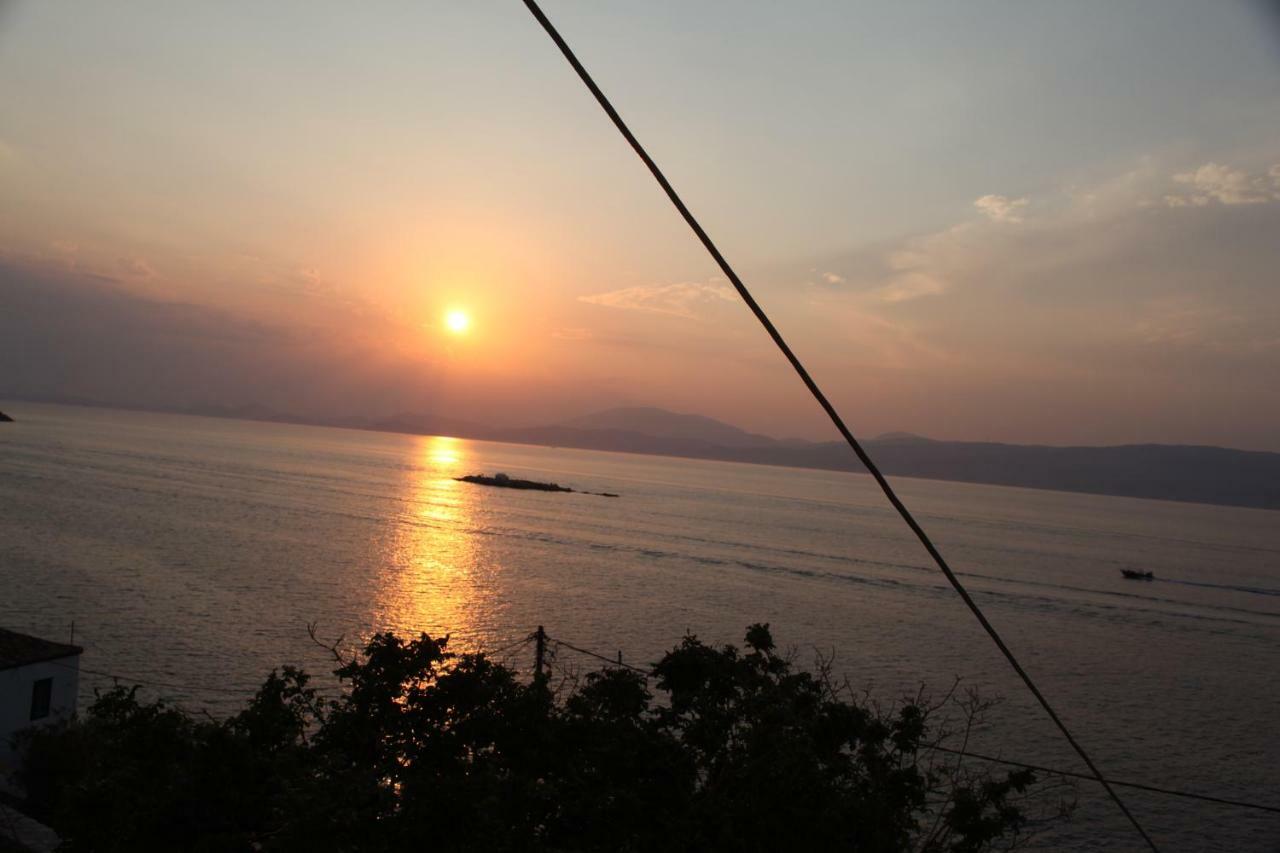 Alkioni Stone House Villa ไฮดรา ภายนอก รูปภาพ