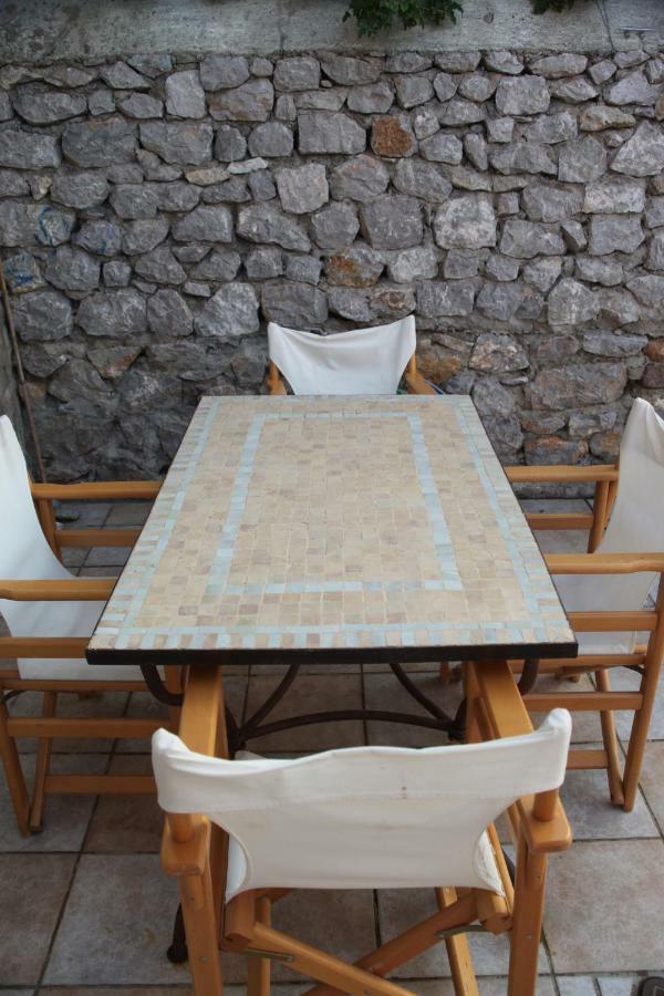 Alkioni Stone House Villa ไฮดรา ภายนอก รูปภาพ